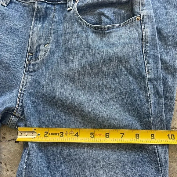 Levi's 505™ STRAIGHT LEG WOMEN'S JEANS Mid rise Size 6 W28 x L38 - Picture 10 of 13